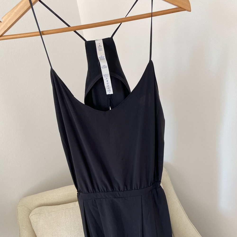 Lululemon Size 4 Black Dress